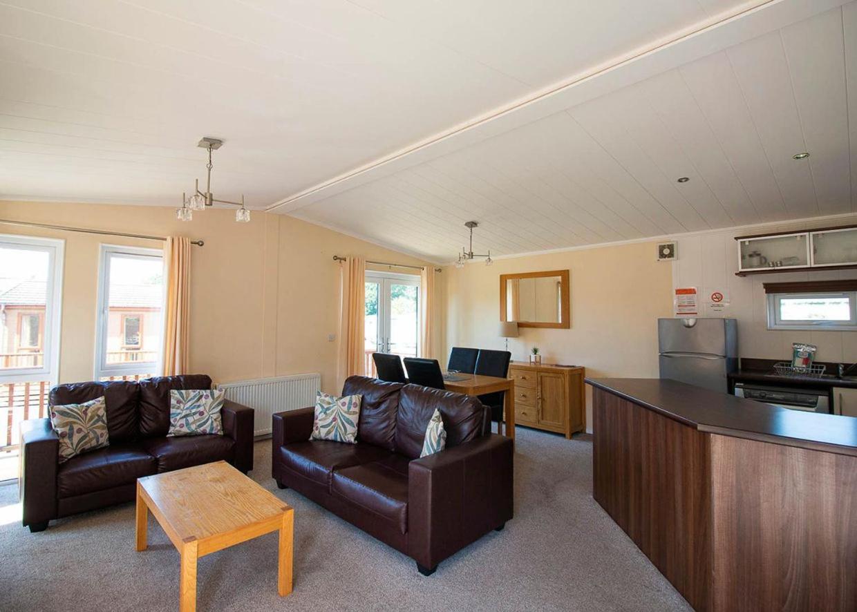 Penrhos Park Otel Llanrhystyd Dış mekan fotoğraf